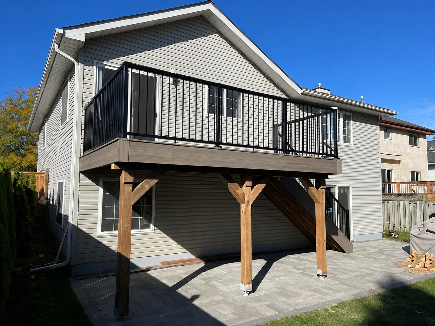 Deck building Collingwood Ontario