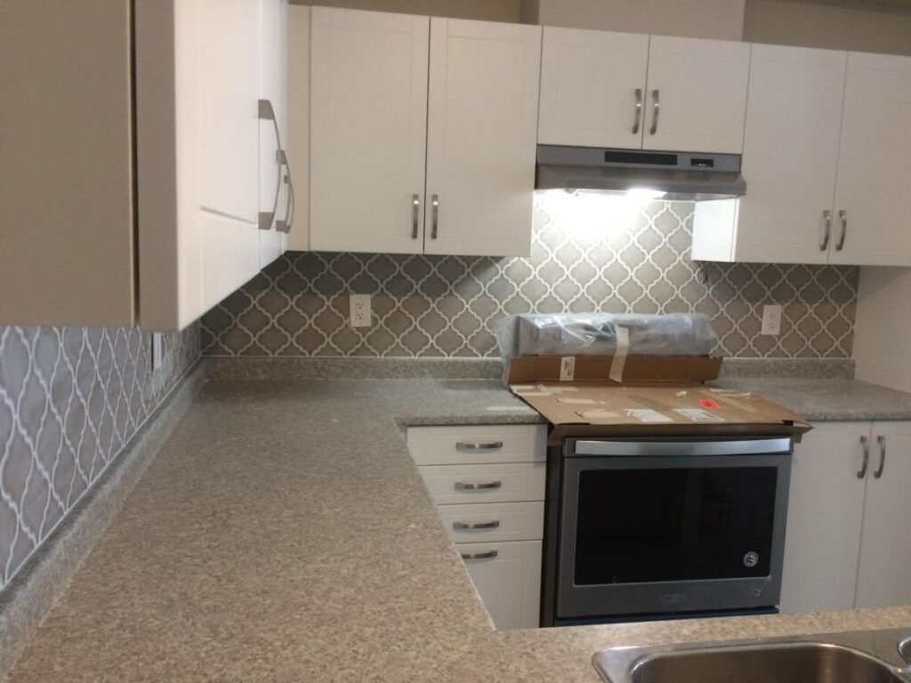 Modern Kitchen Backsplash Installation