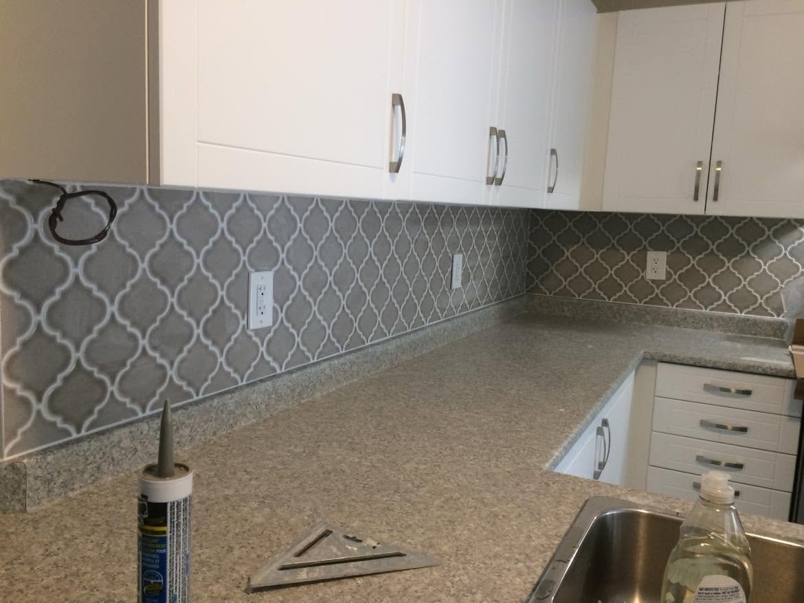 Tile backsplash contractor